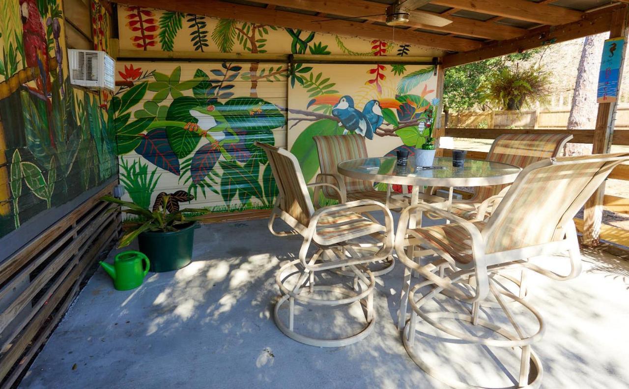 Room In Bb - Pleasant Days Bb Tropical Master Suite Хомосасса Экстерьер фото